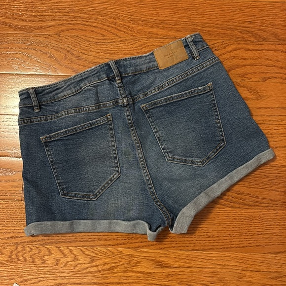 Zara Light Blue Distressed Jean Shorts Denim Stretch Mom Daisy Dukes Medium 10 - Picture 8 of 14